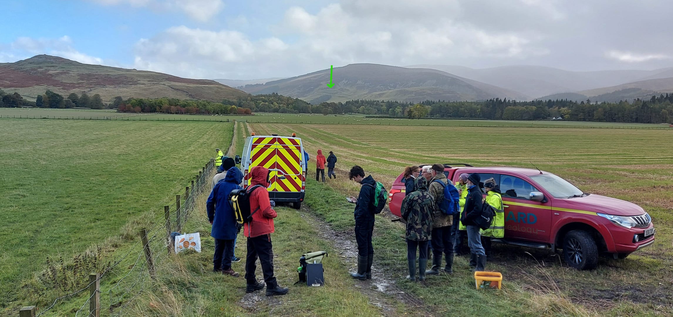 Day 1 Thirlestane Barrows - volunteers and staff gather looking towards Tinnis